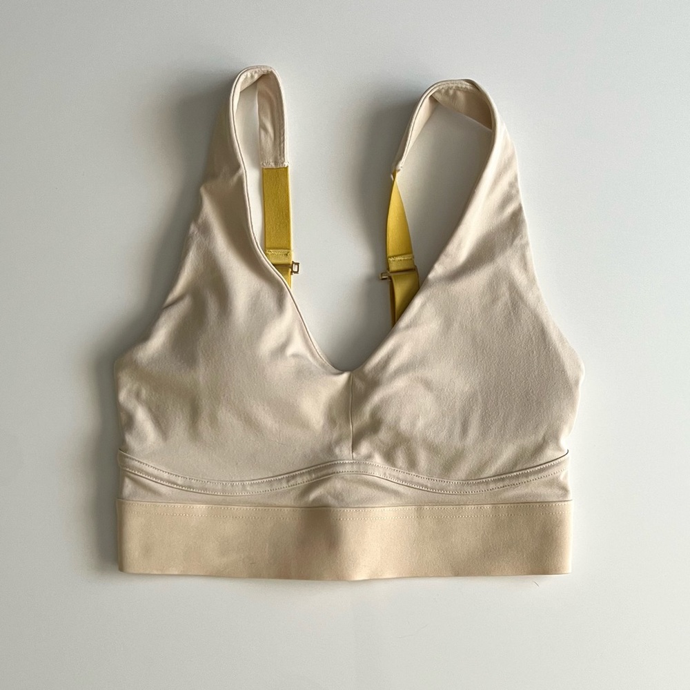 Fabletics padded sports bra, cream, xs